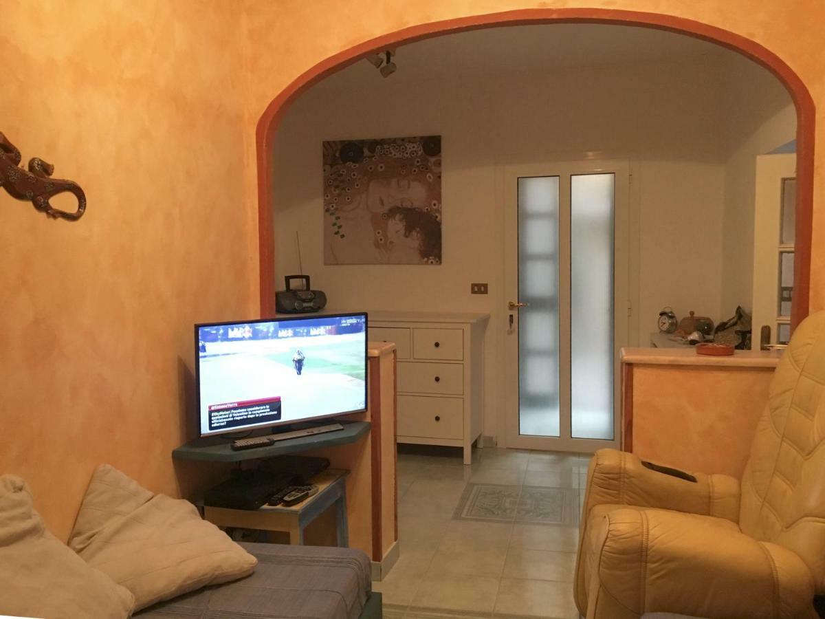 Apartamento La Casa Di Zoe Uscio Exterior foto